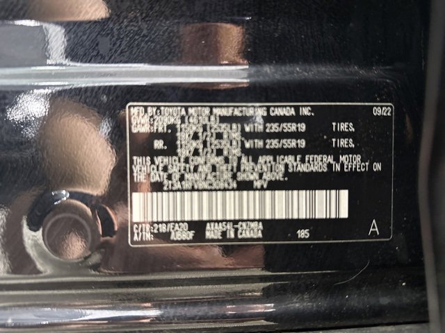 Used 2022 Toyota RAV4 XLE Premium image 31