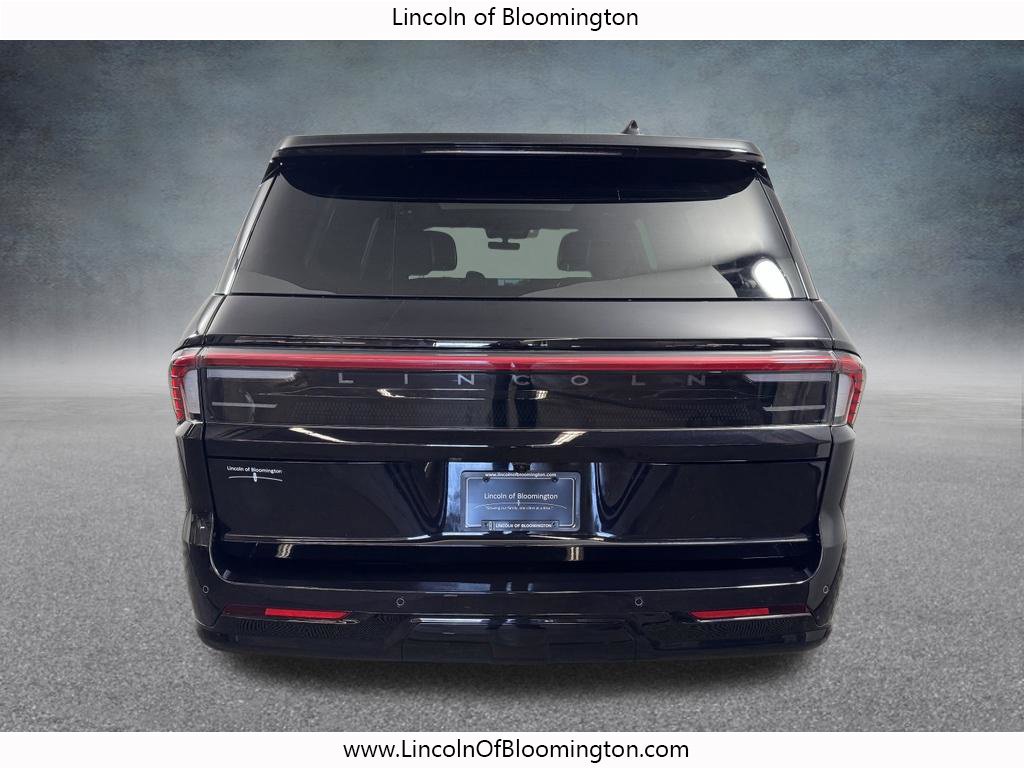 Used 2025 Lincoln Navigator L Reserve AWD/4WD image 6