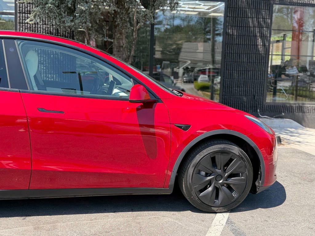 Used 2021 Tesla Model Y Long Range AWD/4WD image 23