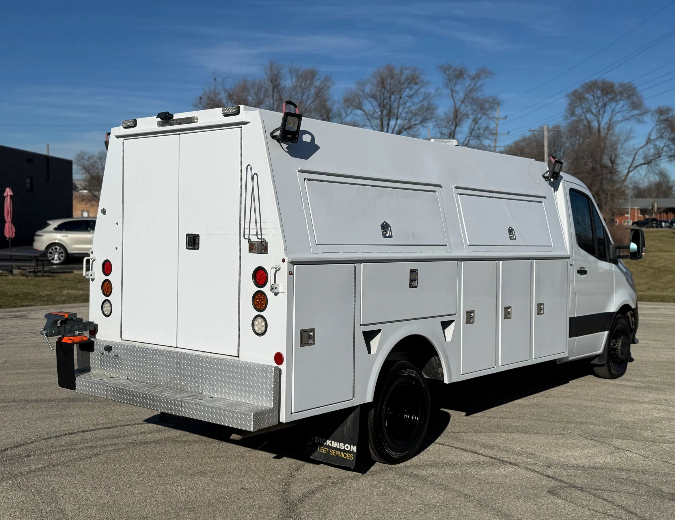 Used 2019 Freightliner Sprinter 3500 w/ Premium Package image 4