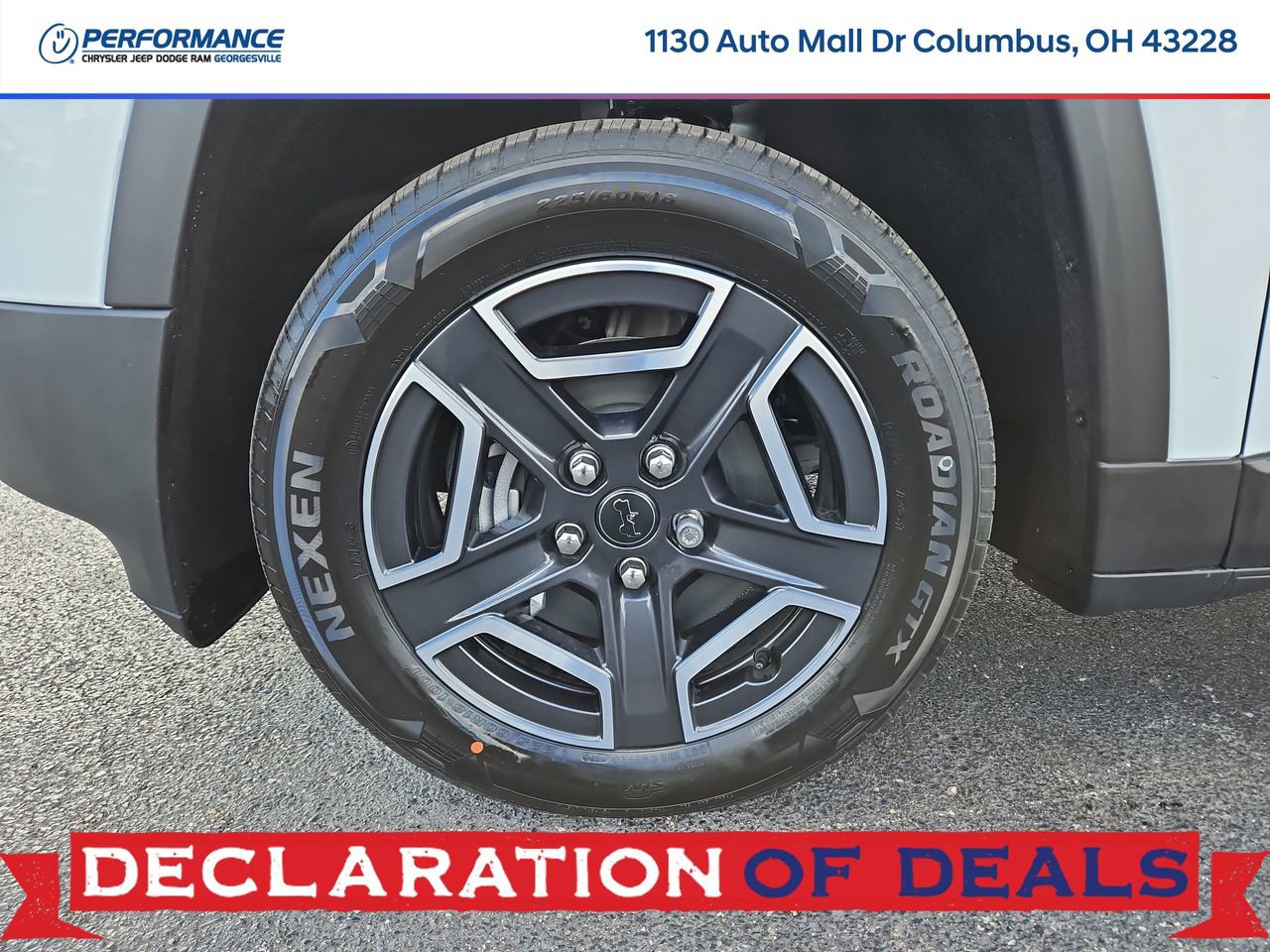 New 2026 Jeep Cherokee Laredo image 9