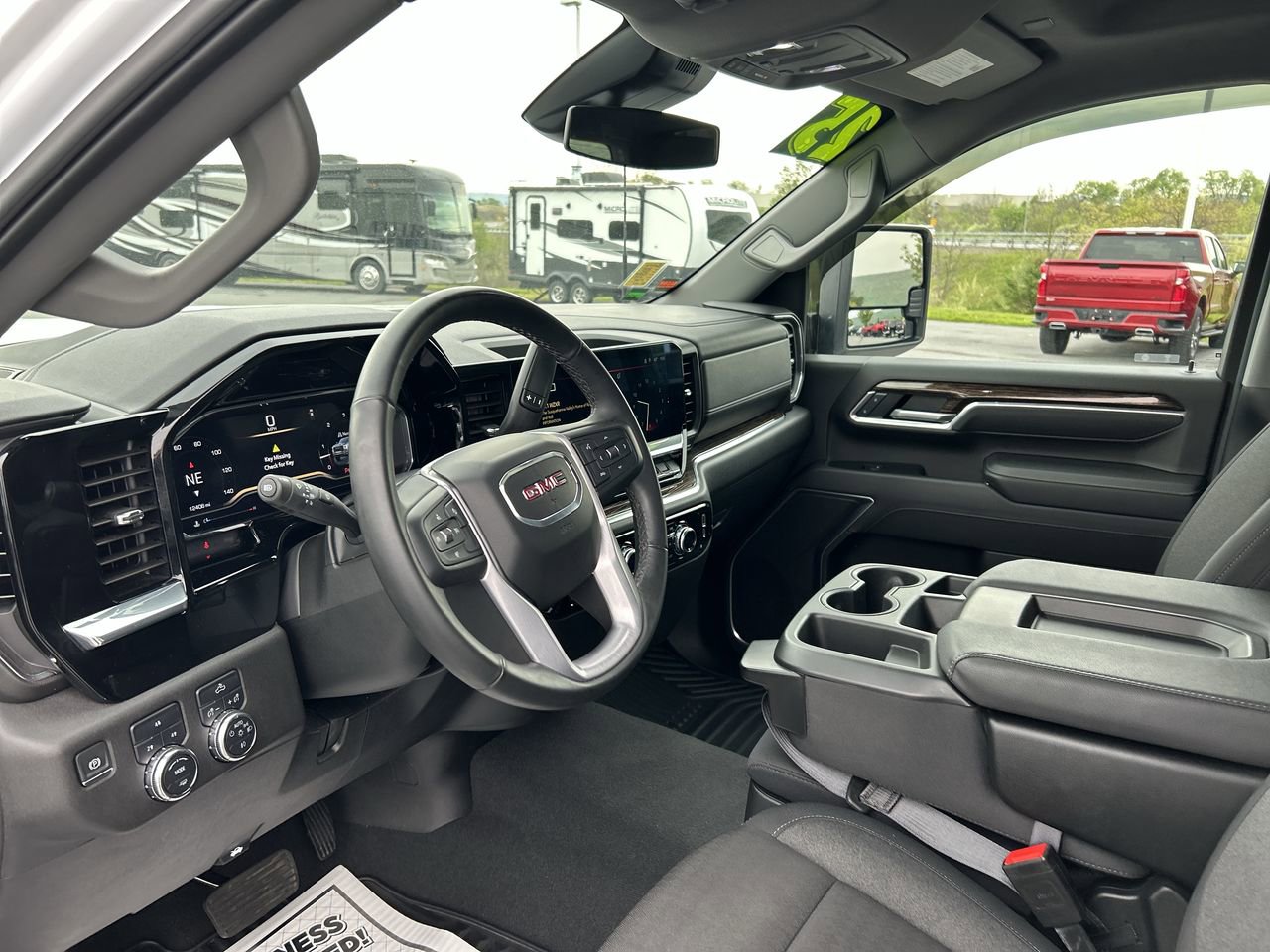 Used 2025 GMC Sierra 2500 SLE w/ SLE Convenience Package AWD/4WD image 25