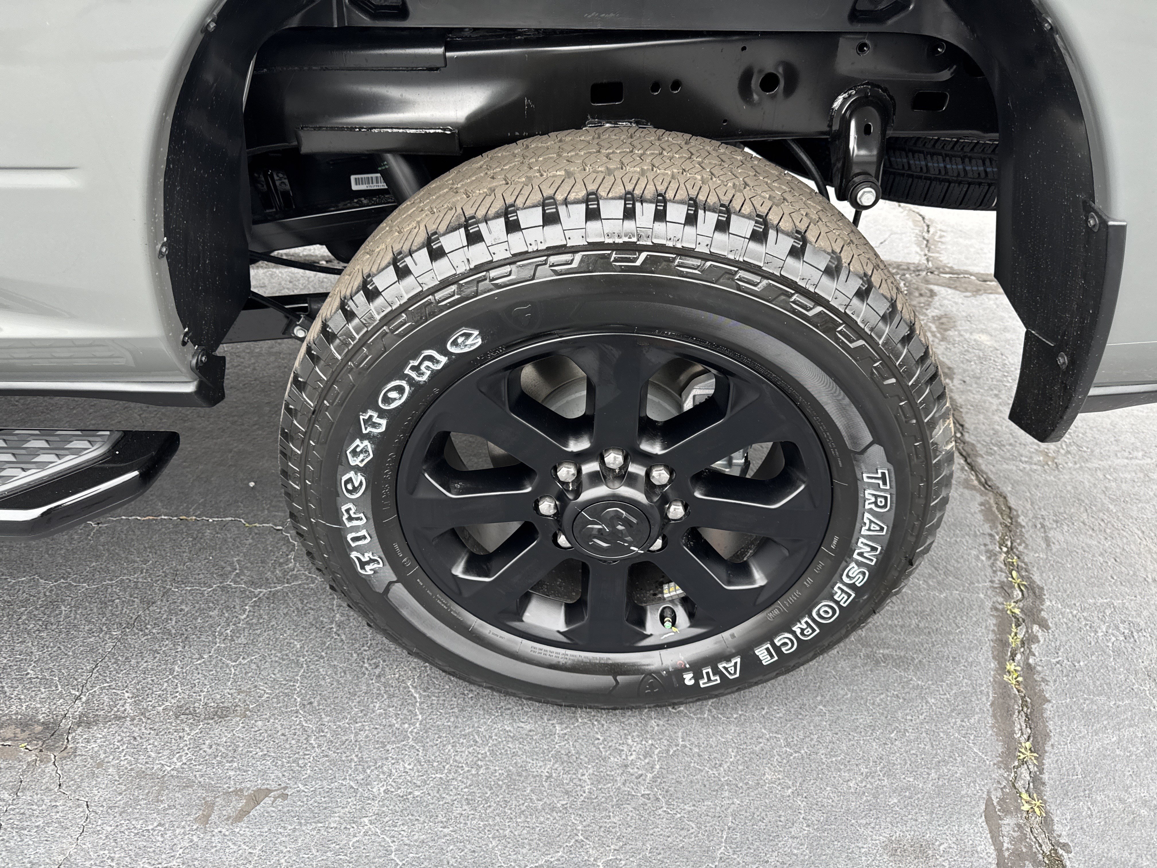 New 2026 RAM 2500 Laramie AWD/4WD image 19