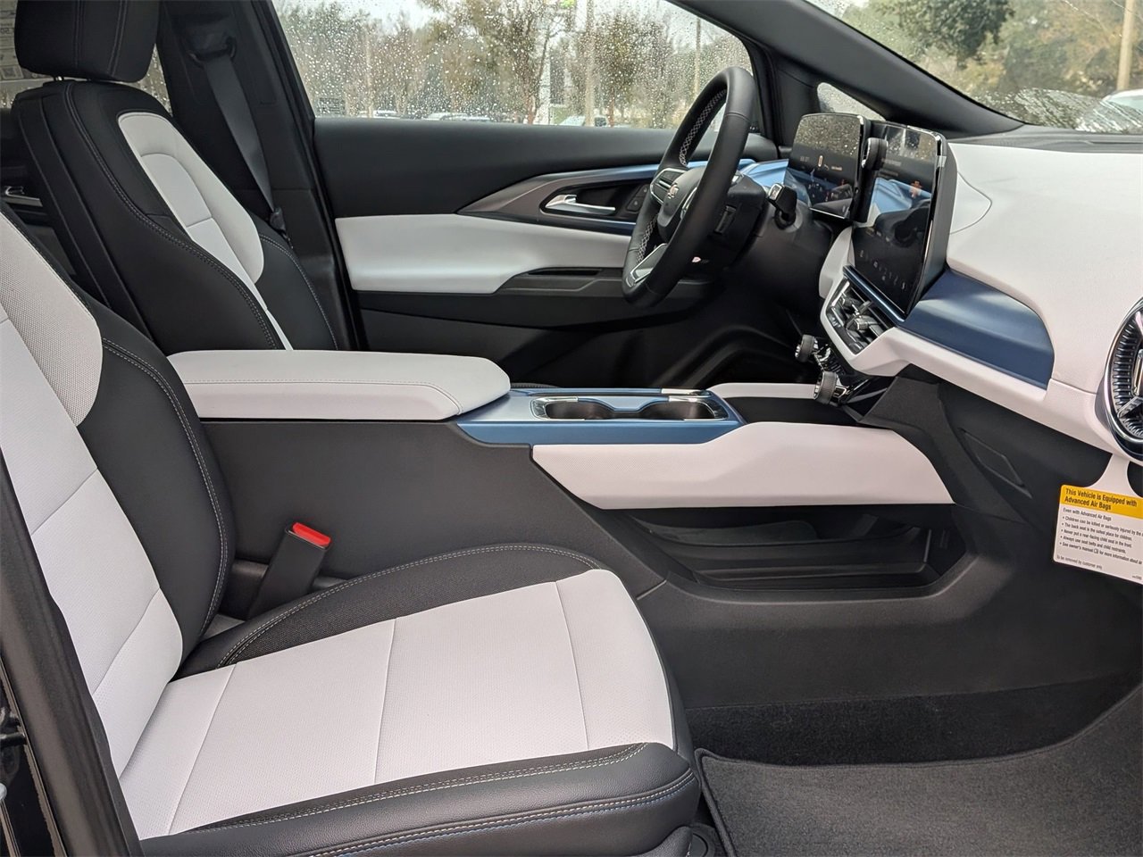 New 2026 Chevrolet Equinox EV LT image 23