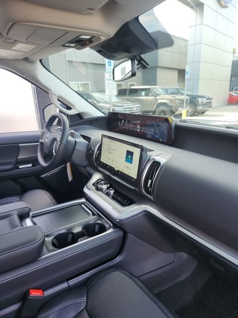 New 2027 Ford Expedition Max Platinum AWD/4WD image 16