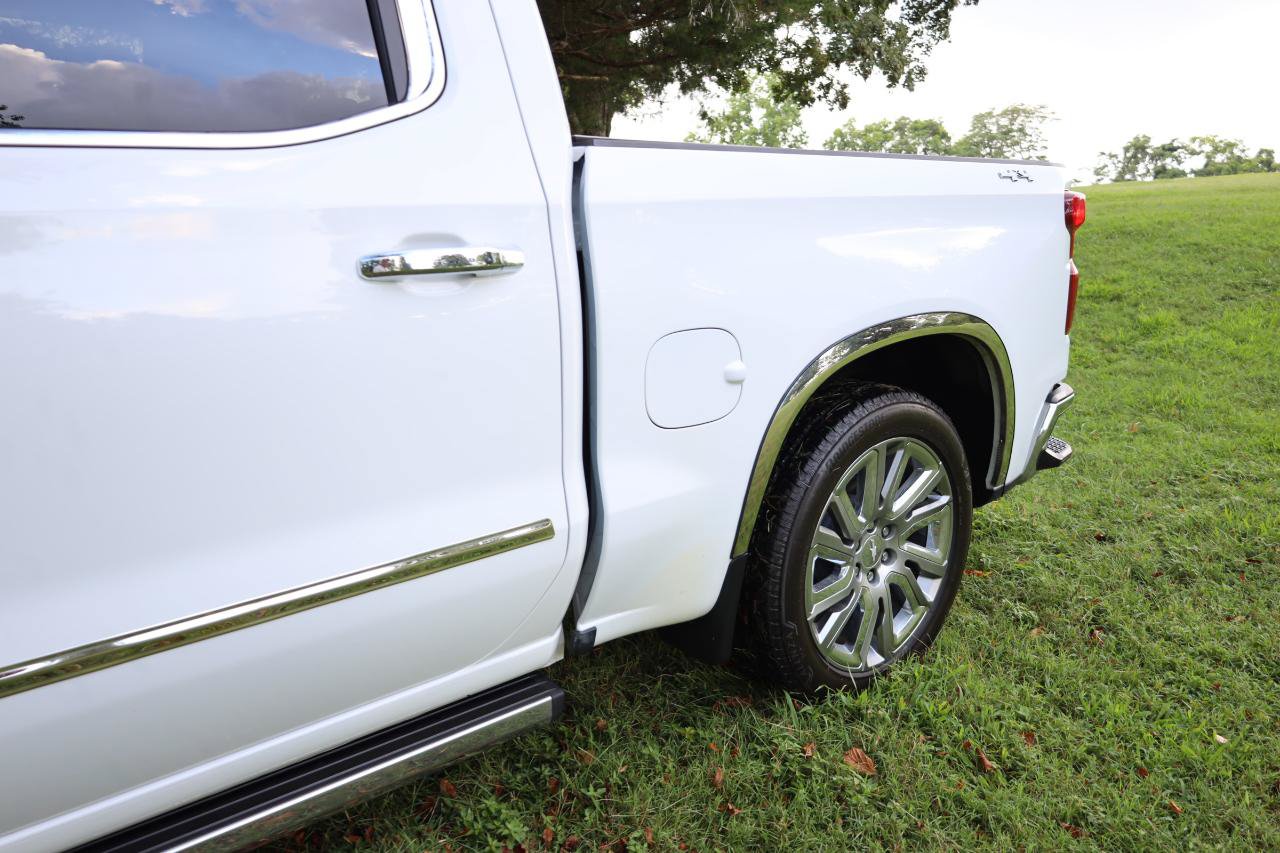 Used 2022 Chevrolet Silverado 1500 LTZ w/ LTZ Premium Package AWD/4WD image 26