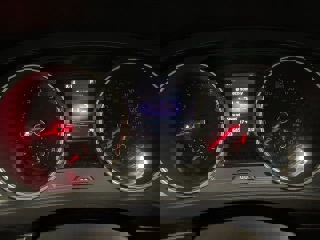 Used 2019 Volkswagen Tiguan SE w/ Panoramic Sunroof Package image 10