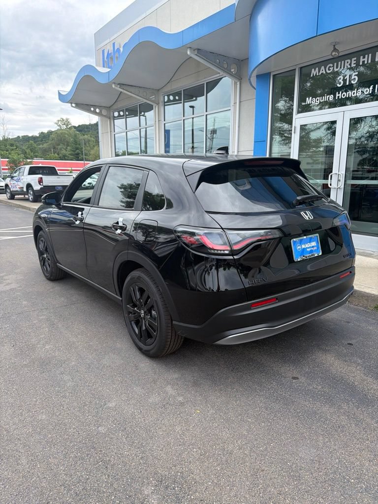 New 2027 Honda HR-V Sport image 6