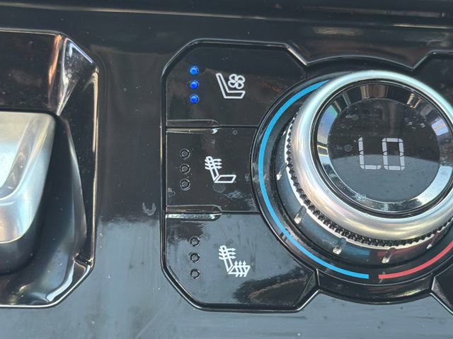 Used 2024 GMC Sierra 2500 Denali w/ Denali Reserve Package image 30