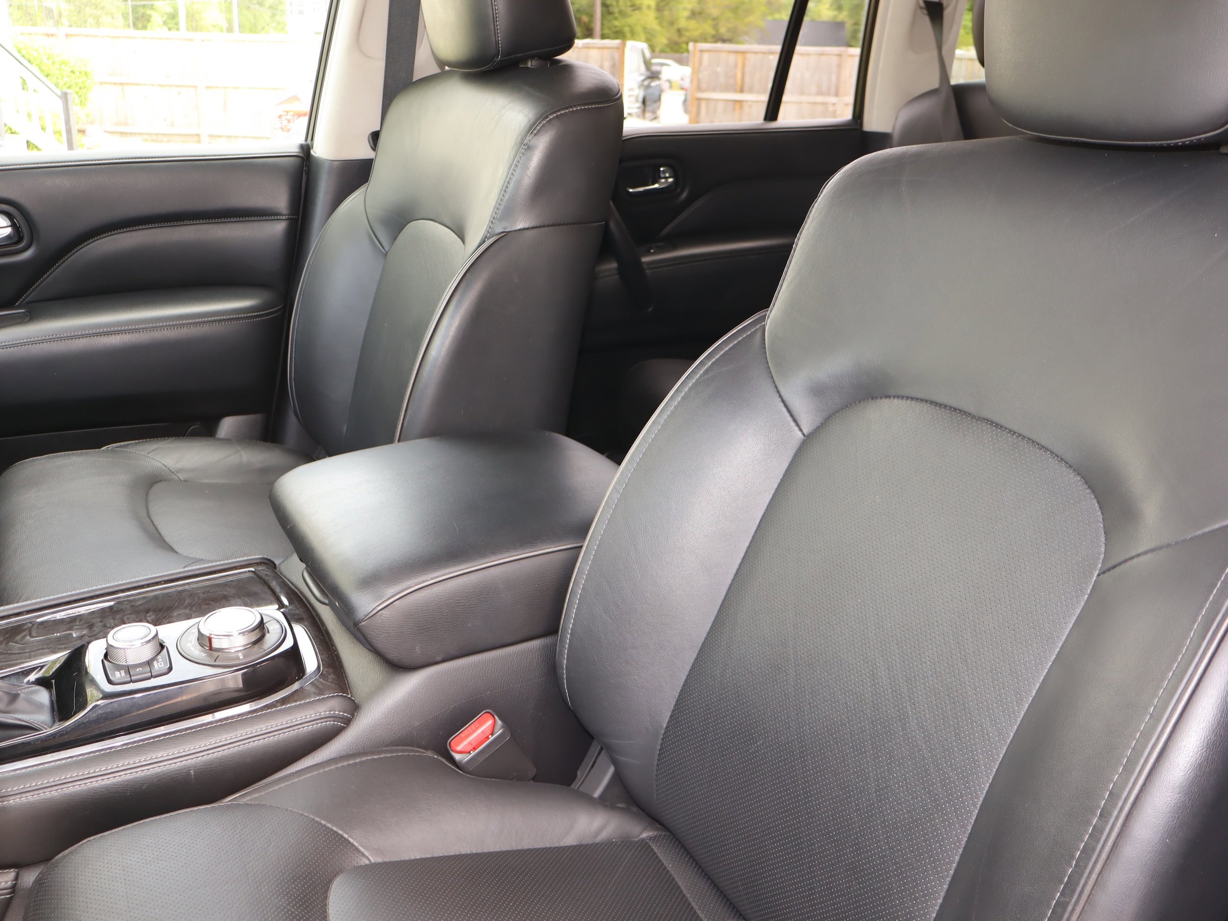 Used 2021 INFINITI QX80 Luxe AWD/4WD image 13