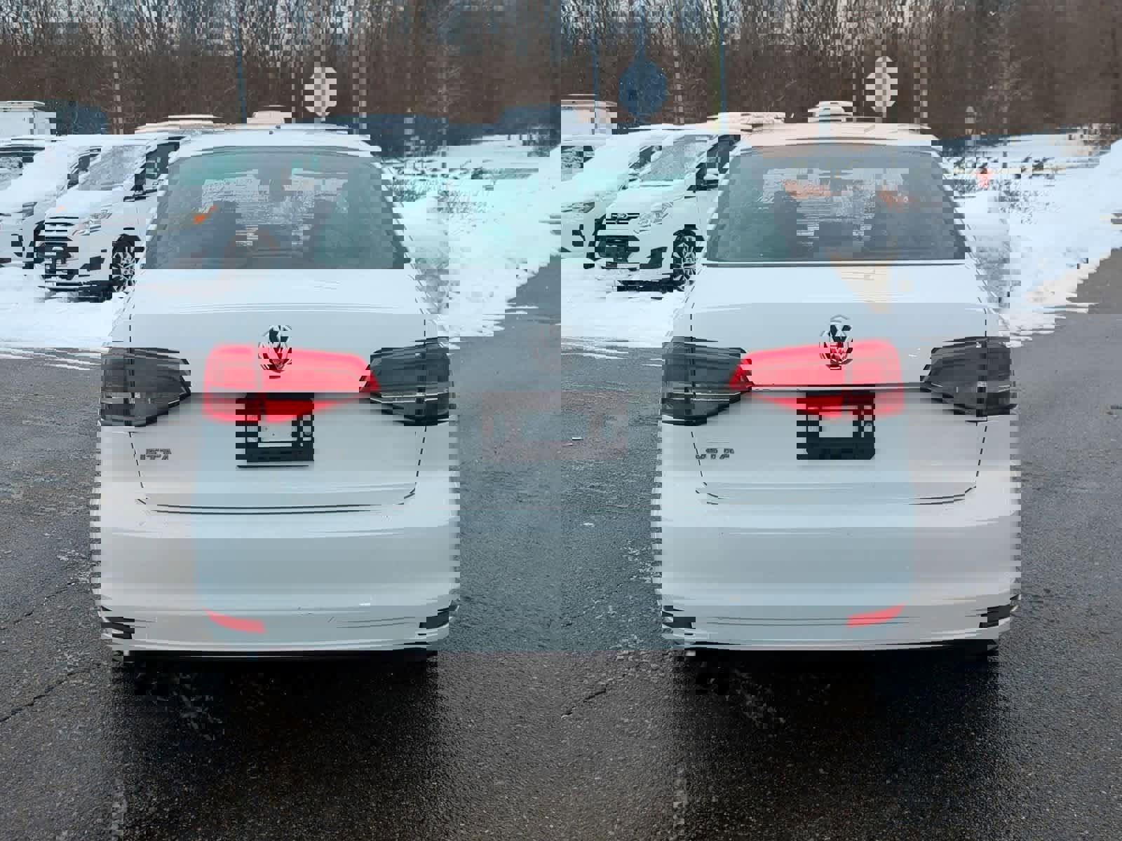 Used 2015 Volkswagen Jetta S image 7