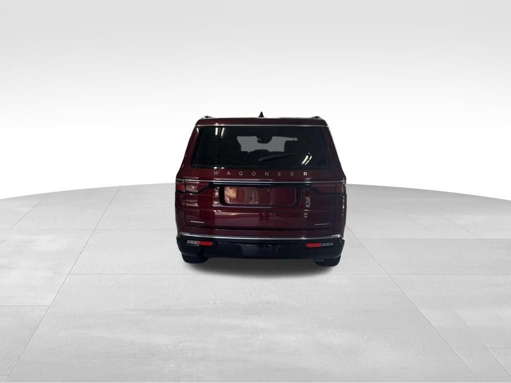 Used 2022 Jeep Wagoneer Series II AWD/4WD image 4