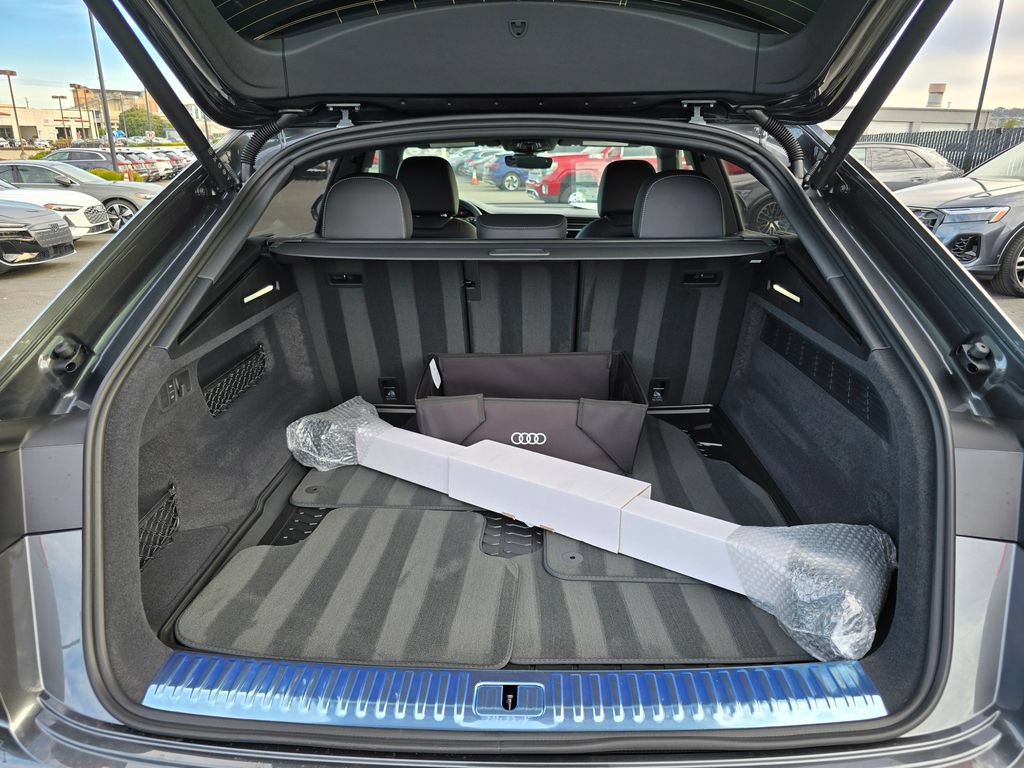 New 2026 Audi Q8 Premium Plus AWD/4WD image 16