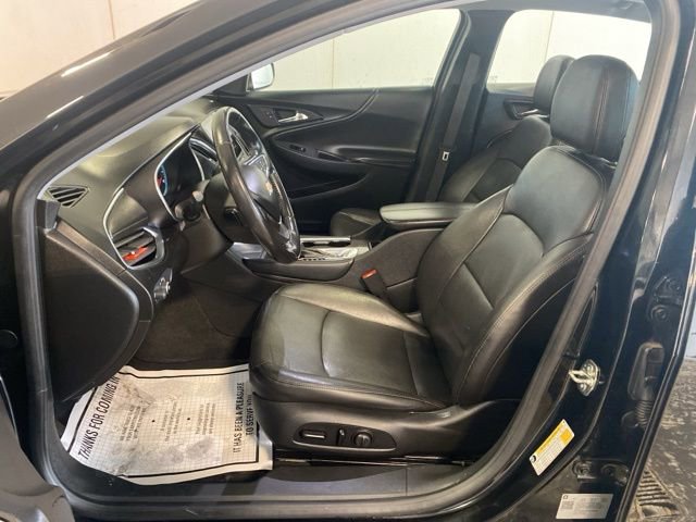 Used 2020 Chevrolet Malibu LT w/ Leather Package image 9