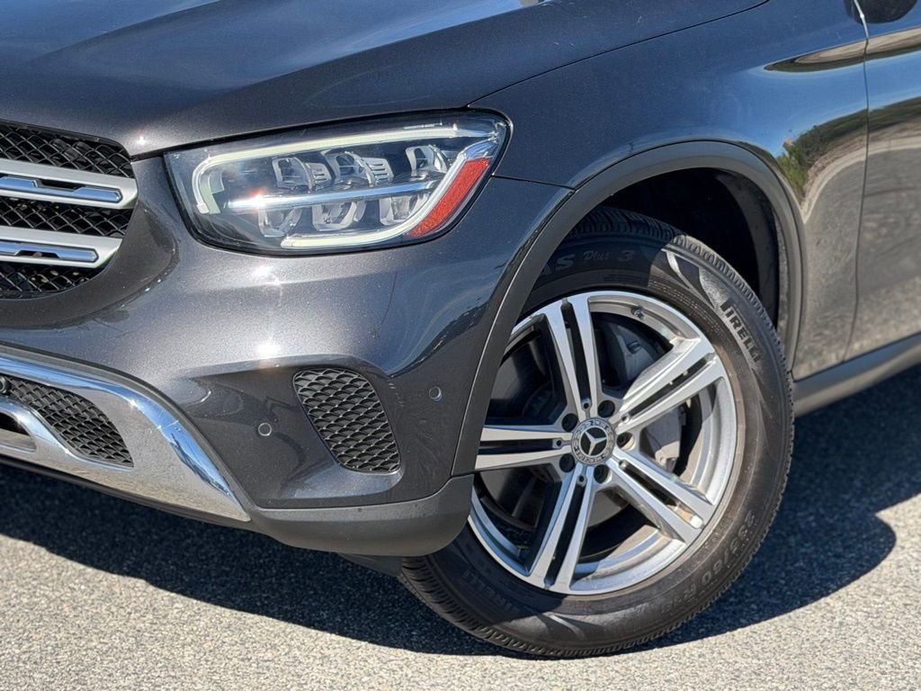 Used 2021 Mercedes-Benz GLC 300 image 4