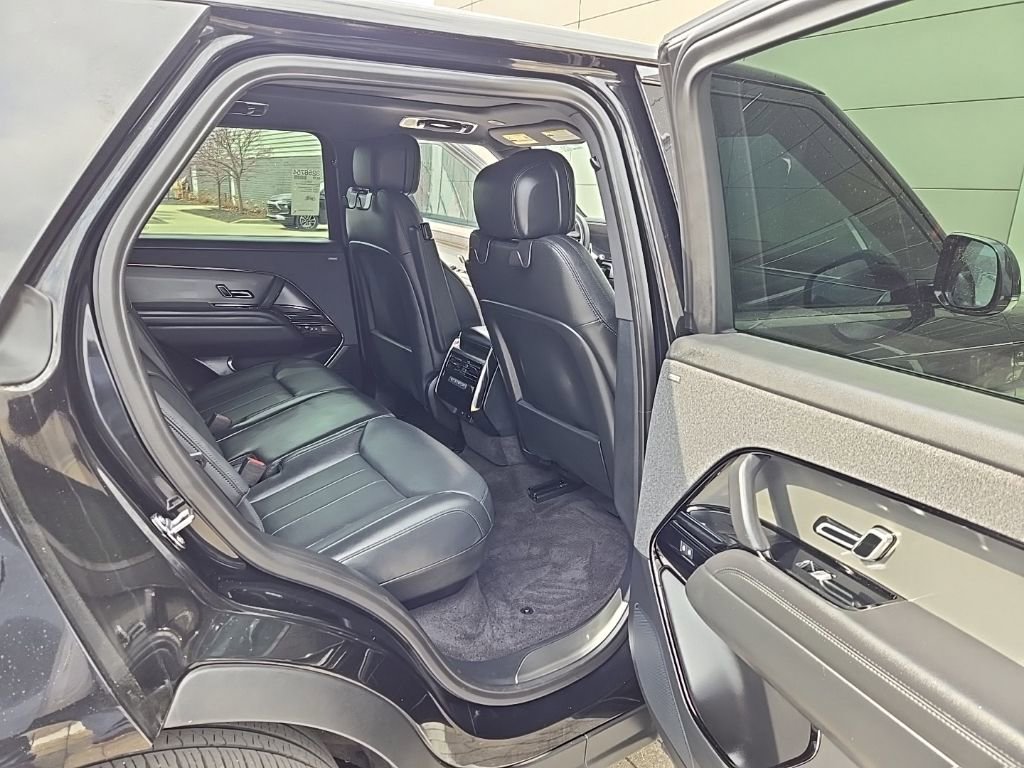 Certified 2024 Land Rover Range Rover Sport Dynamic SE image 19