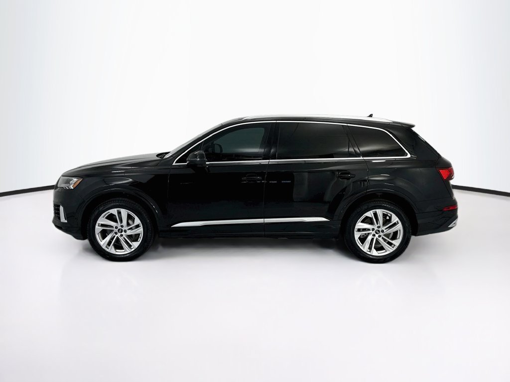 Used 2023 Audi Q7 3.0T Premium Plus w/ Premium Plus Package AWD/4WD image 8