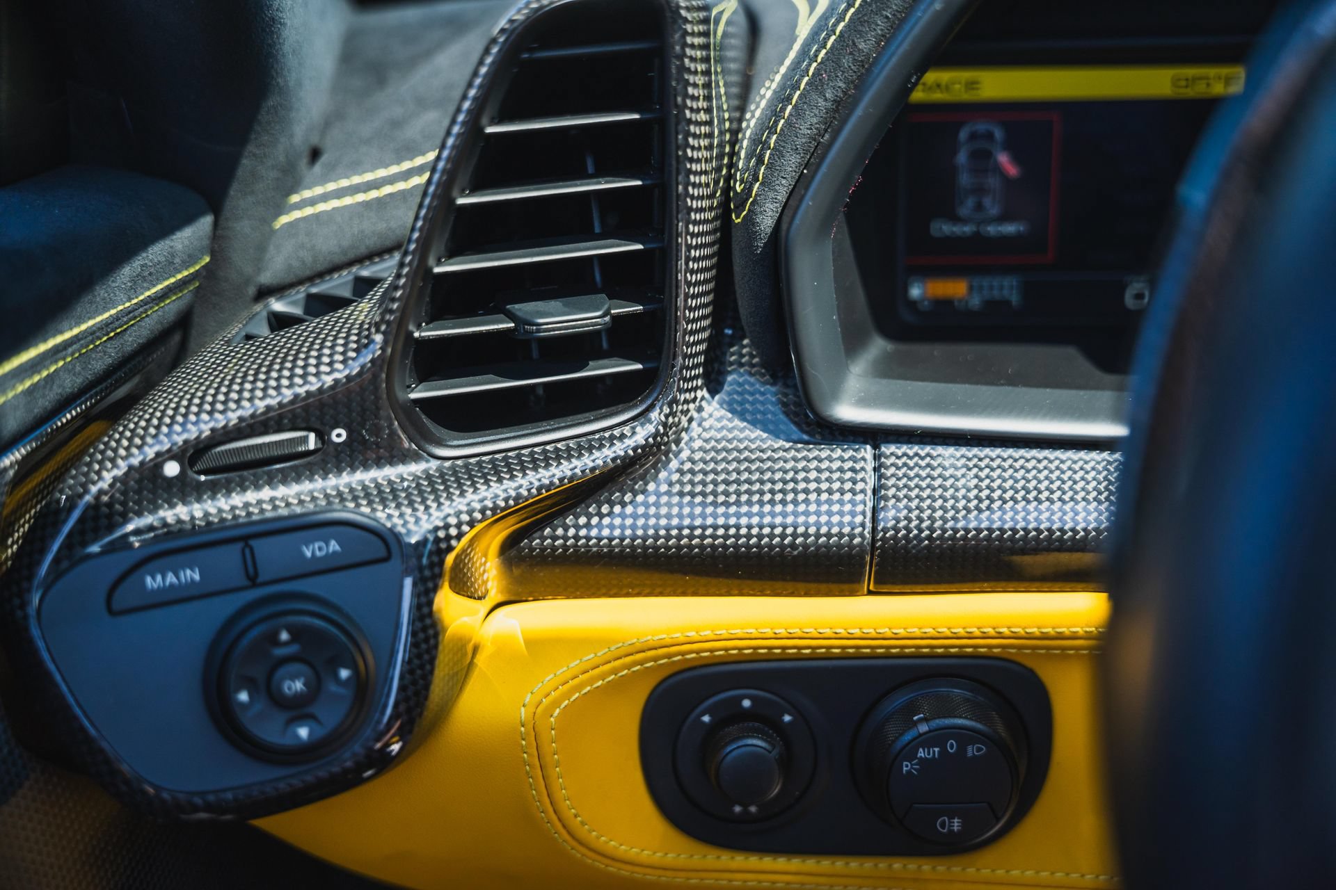 Used 2015 Ferrari 458 Speciale A RWD image 34
