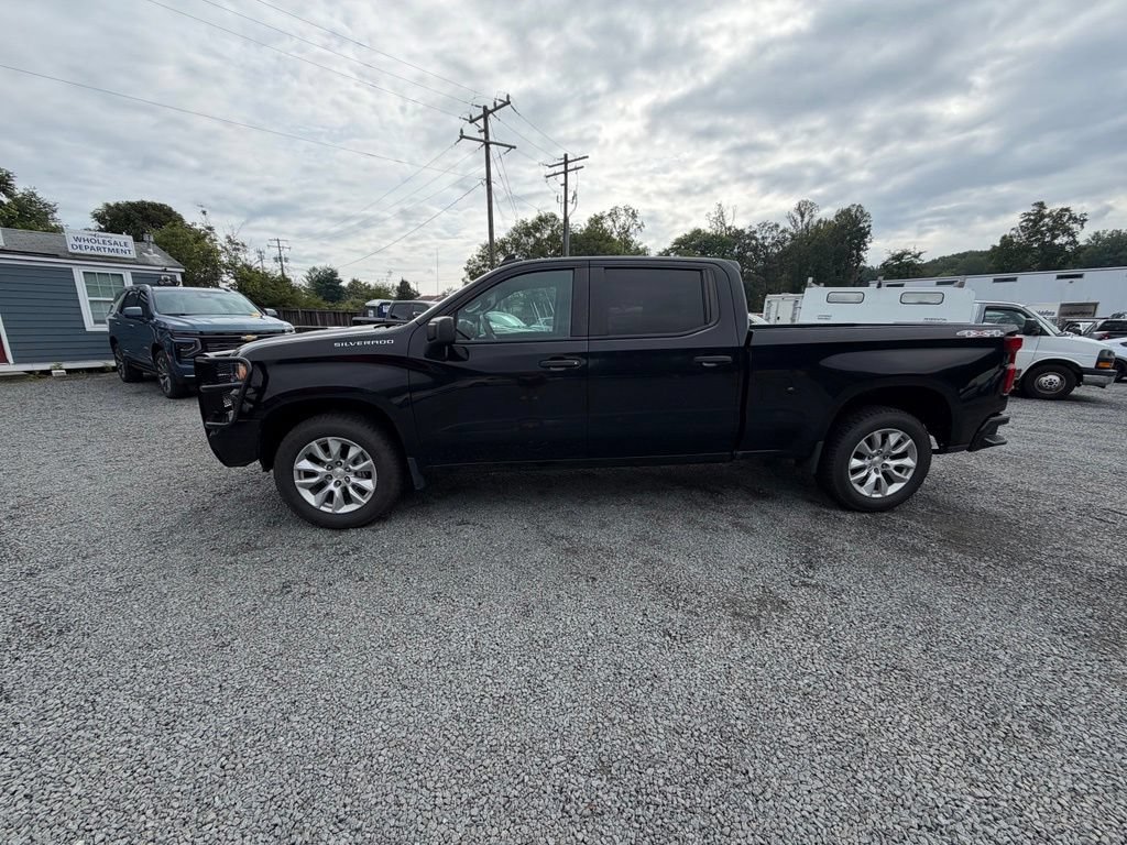 Used 2022 Chevrolet Silverado 1500 Custom AWD/4WD image 4