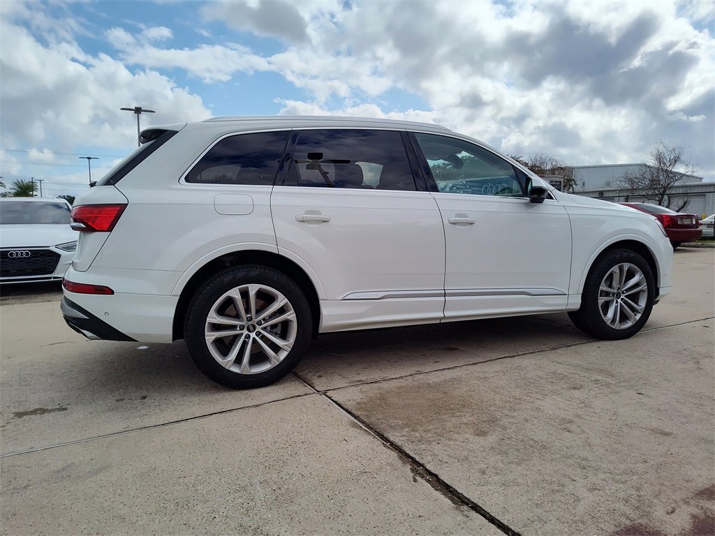 Used 2025 Audi Q7 3.0T Premium Plus image 12