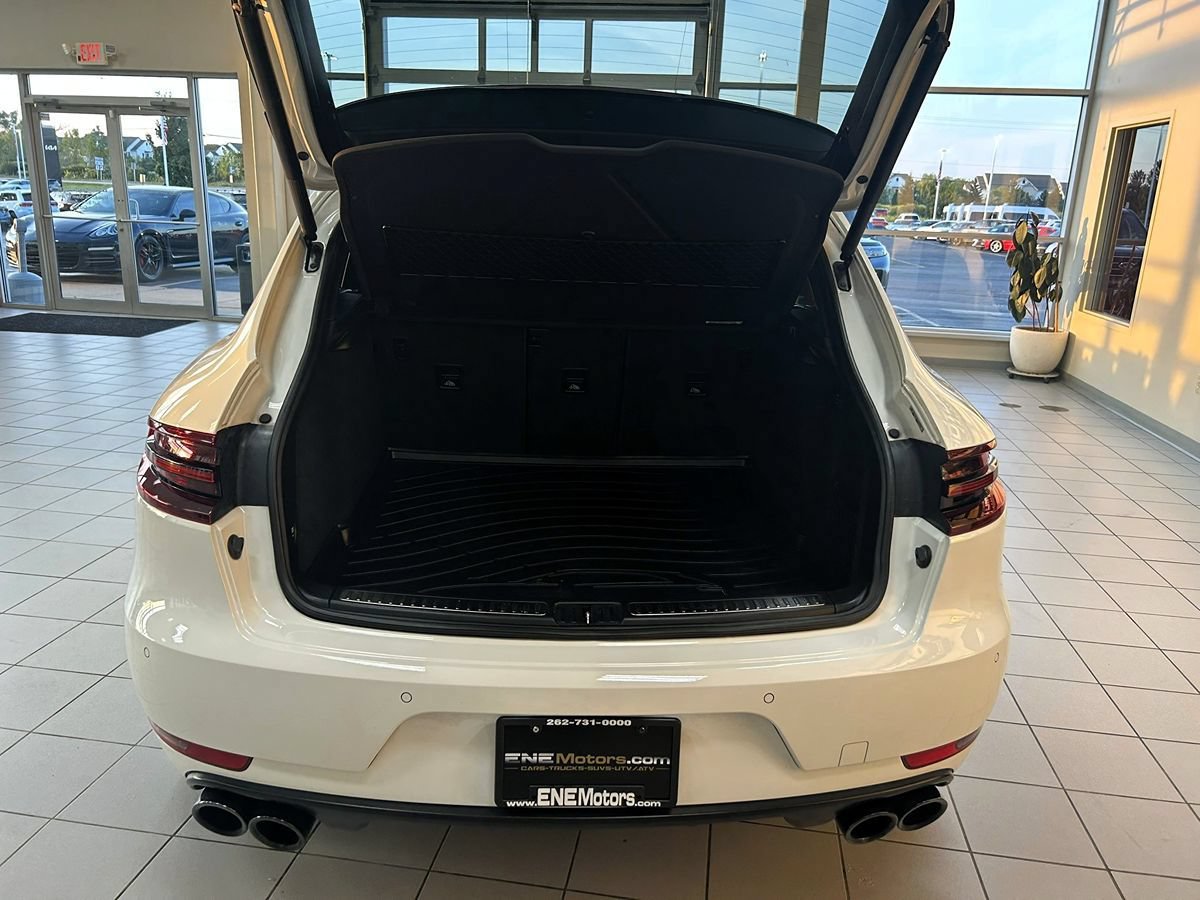 Used 2017 Porsche Macan GTS AWD/4WD image 48