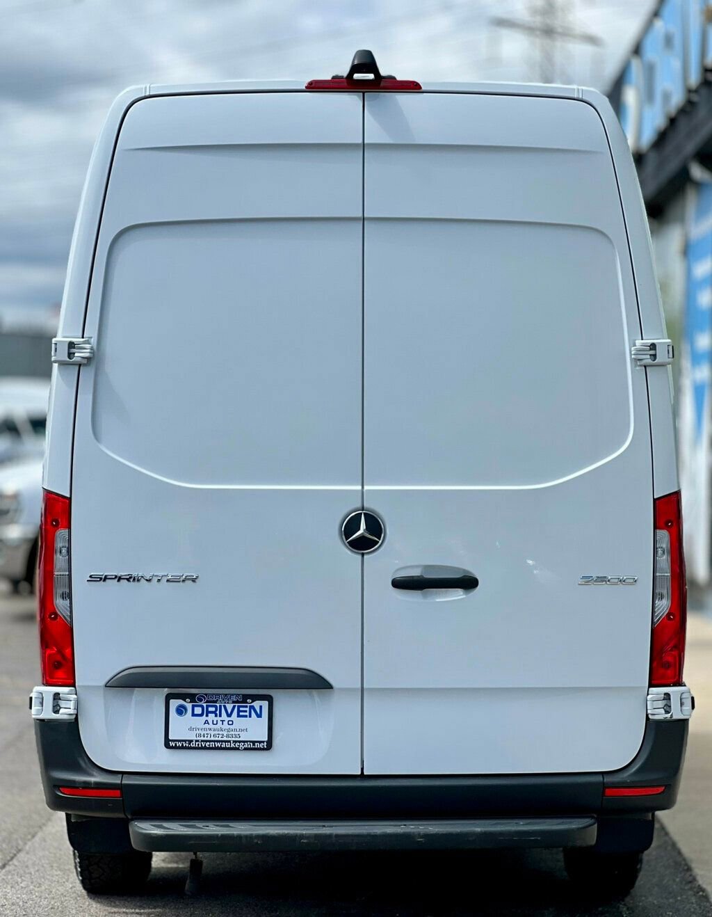 Used 2021 Mercedes-Benz Sprinter 2500 image 4