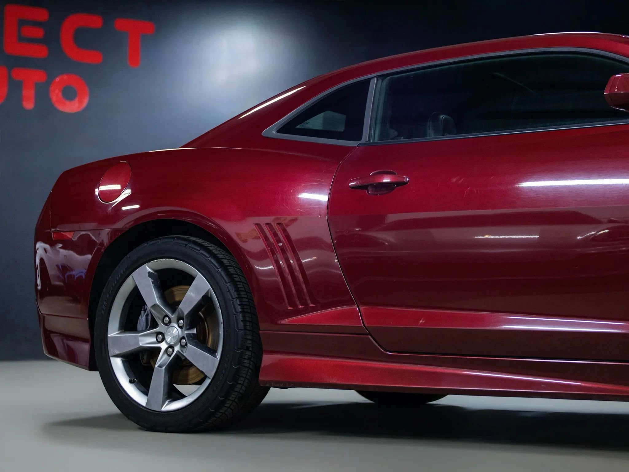 Used 2010 Chevrolet Camaro SS w/ LPO, Ground Effects Package image 11