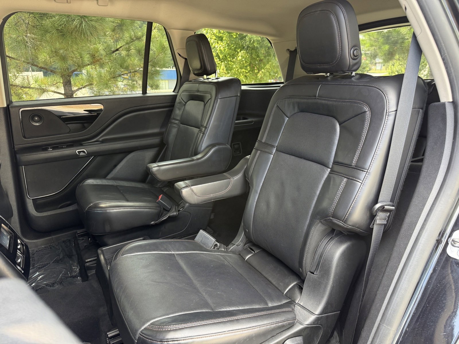 Used 2020 Lincoln Aviator Reserve w/ Elements Package Plus image 41