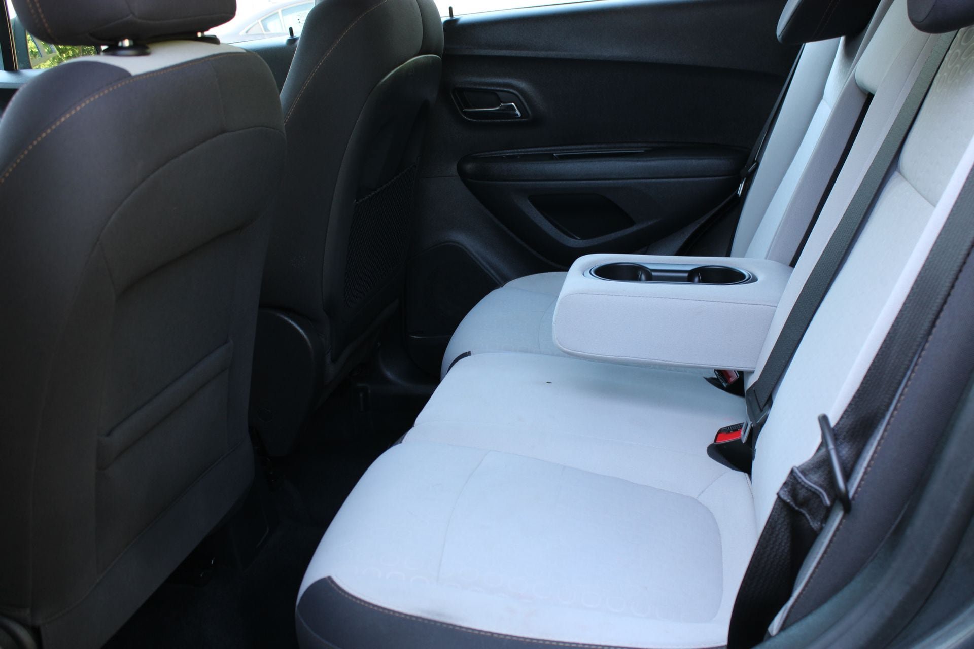 Used 2020 Chevrolet Trax LS AWD/4WD image 18