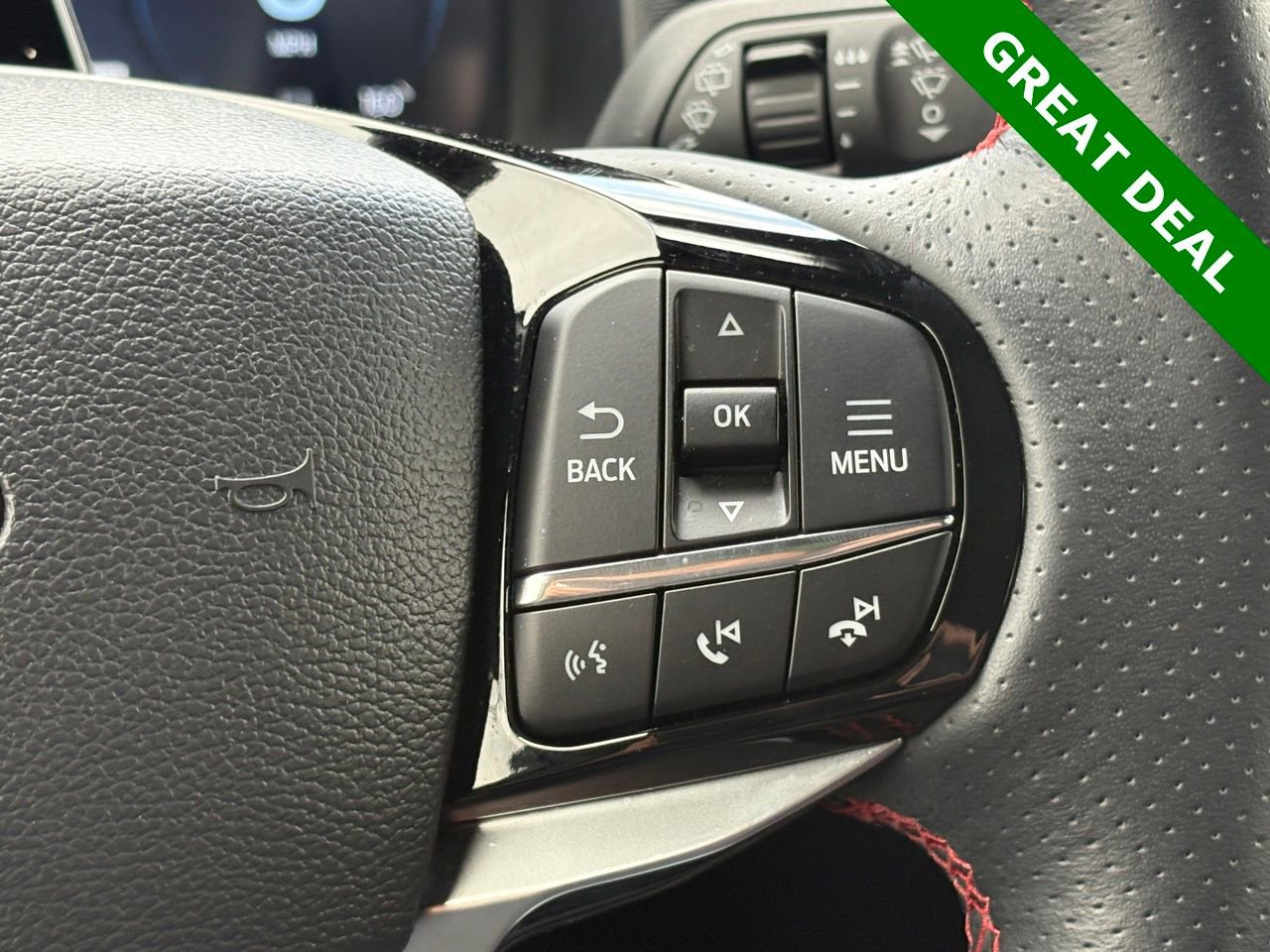 Used 2025 Ford Explorer ST-Line AWD/4WD image 19