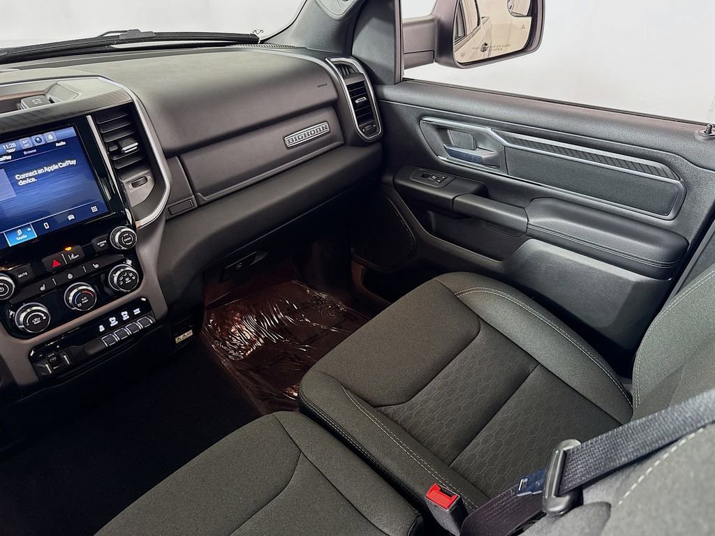 Used 2025 RAM 1500 Big Horn AWD/4WD image 22