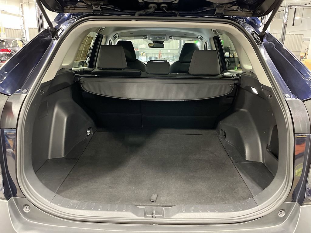 Used 2024 Toyota RAV4 XLE image 27
