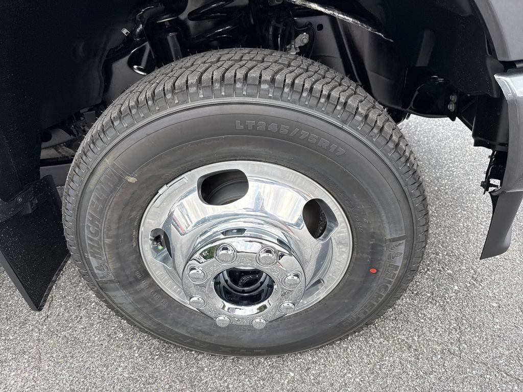 New 2026 Ford F350 Platinum AWD/4WD image 11