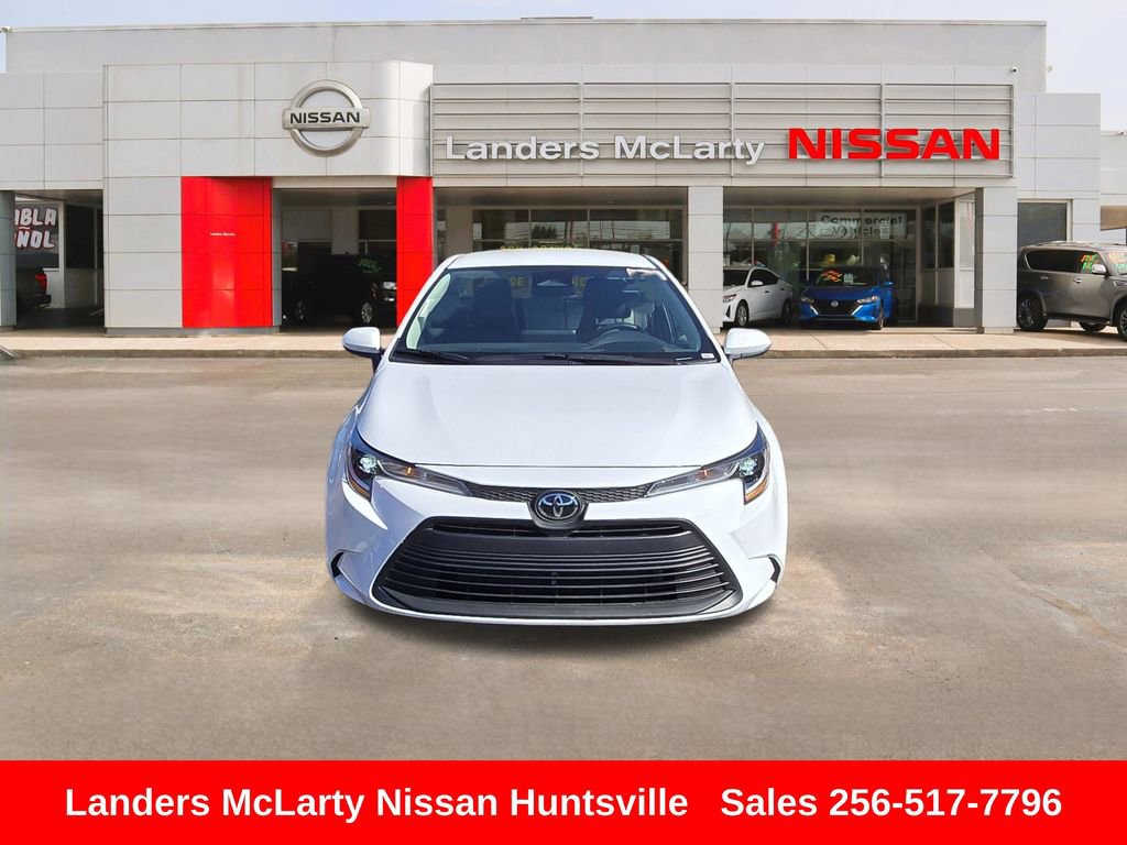 Used 2026 Toyota Corolla LE FWD image 11