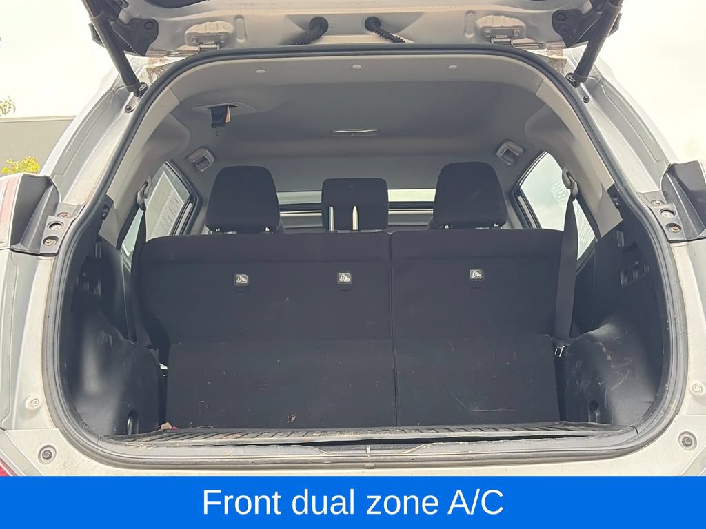Used 2018 Toyota RAV4 XLE AWD/4WD image 8