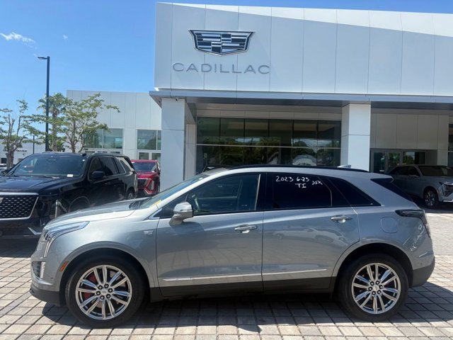 Certified 2023 Cadillac XT5 Sportv w/ Technology Package