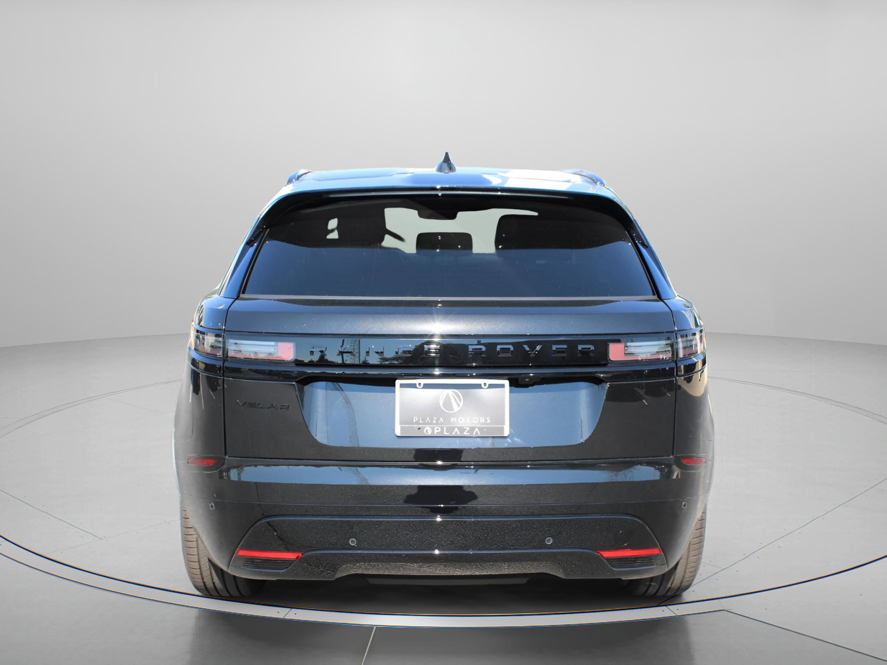 Used 2025 Land Rover Range Rover Velar Dynamic SE image 4