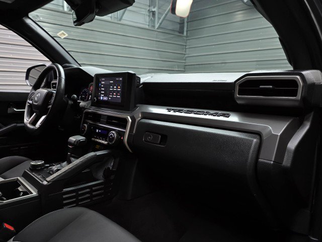 Used 2024 Toyota Tacoma TRD Off-Road w/ TRD Off Road Upgrade Package AWD/4WD image 17
