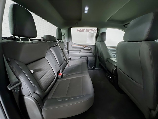 Used 2024 GMC Sierra 1500 Elevation image 39