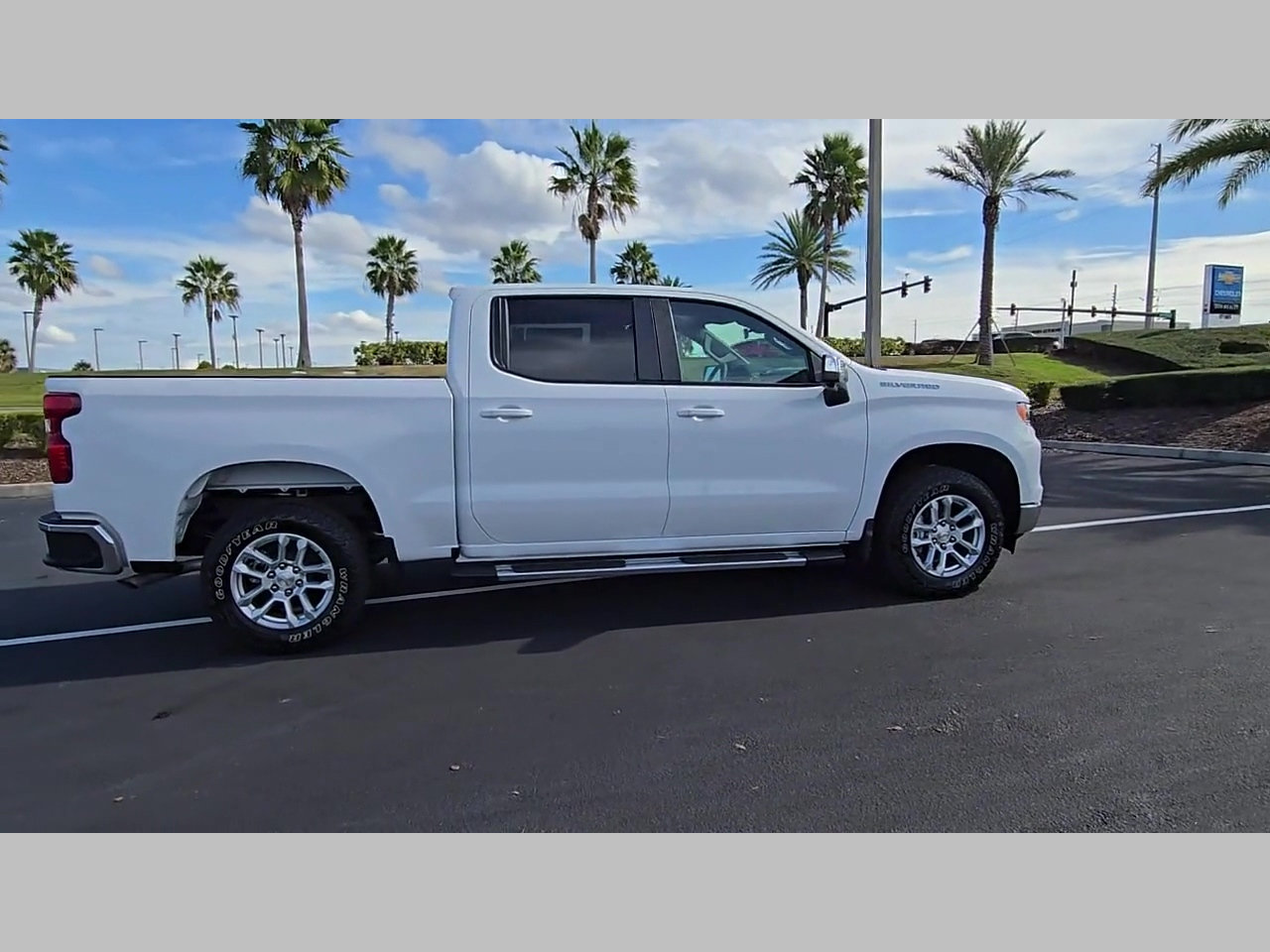 New 2026 Chevrolet Silverado 1500 LT w/ Safety Package RWD image 18