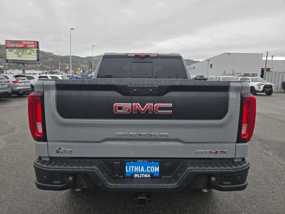 Used 2024 GMC Sierra 1500 AT4X w/ AT4X AEV Edition image 4