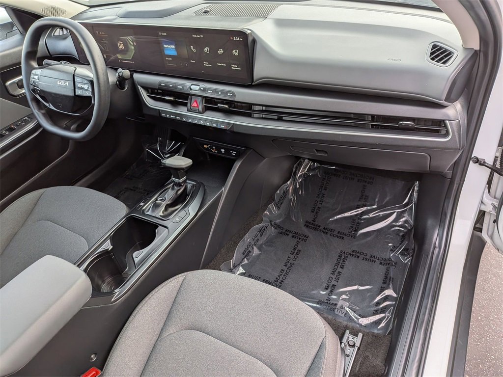 Used 2025 Kia K4 LXS image 29