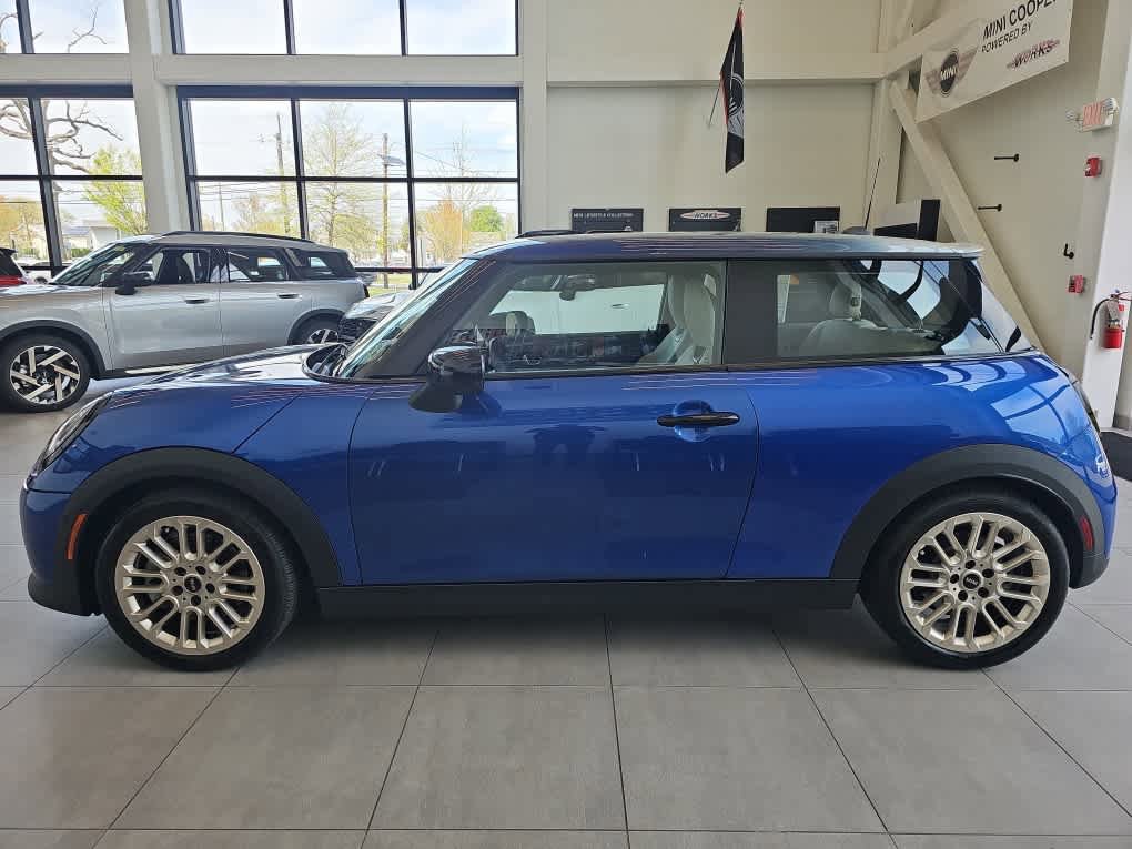 Used 2025 MINI Cooper S FWD image 8