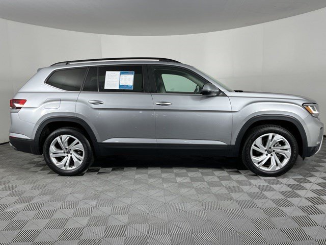 Used 2023 Volkswagen Atlas SE w/ Panoramic Sunroof Package FWD image 12