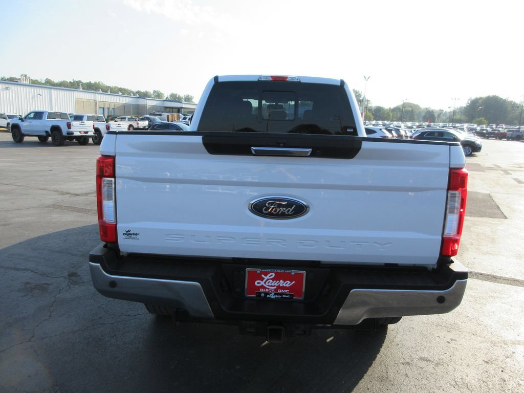 Used 2017 Ford F250 Lariat AWD/4WD image 6