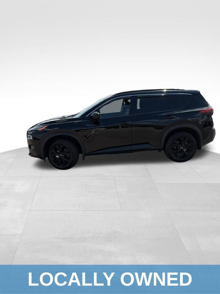Used 2023 Nissan Rogue SV w/ SV Premium B Package image 6