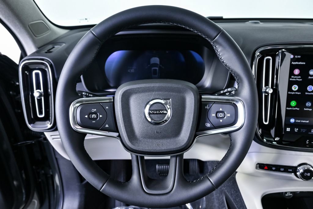 New 2026 Volvo XC40 B5 Plus w/ Climate Package image 8