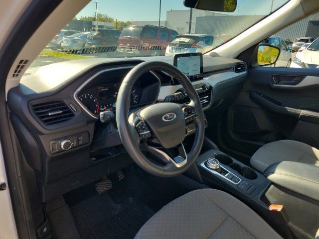 Used 2022 Ford Escape SE w/ Convenience Package FWD image 19