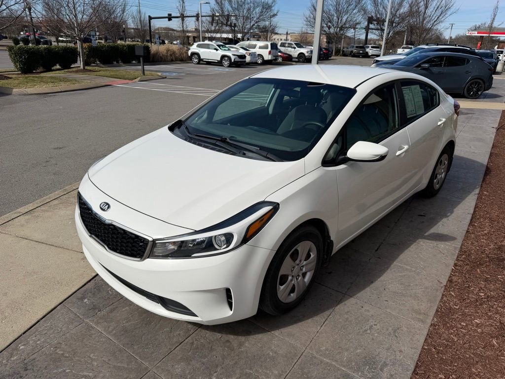 Used 2017 Kia Forte LX image 8