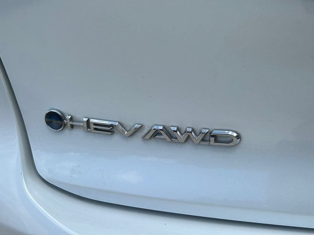 Used 2024 Toyota Crown AWD/4WD image 13